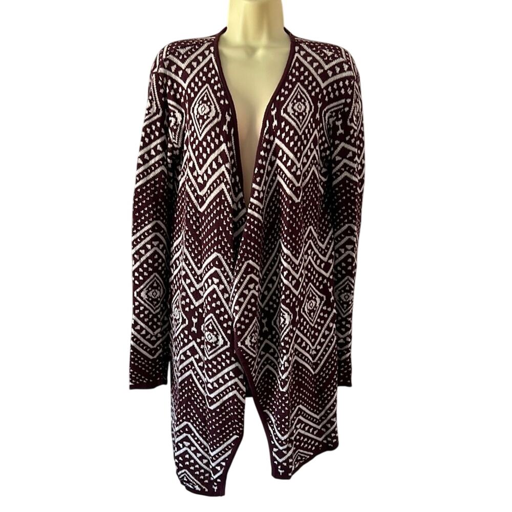 LA Hearts Geometric Patterned Burgundy and White Women's Sweater Size Medium